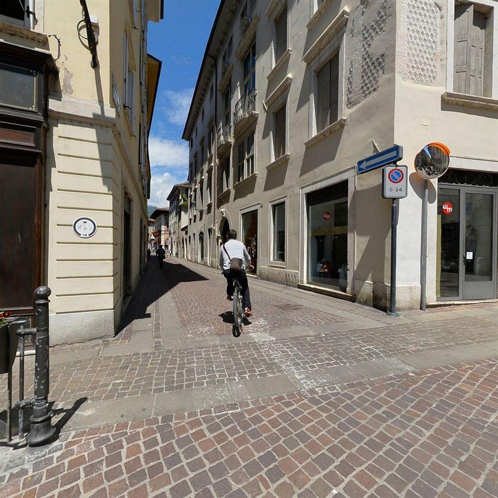 Residence Del Messaggero ロヴェレート エクステリア 写真